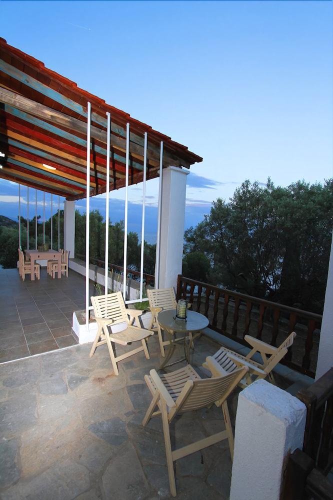 Our House 2 Luxury Suites Kavála Ngoại thất bức ảnh
